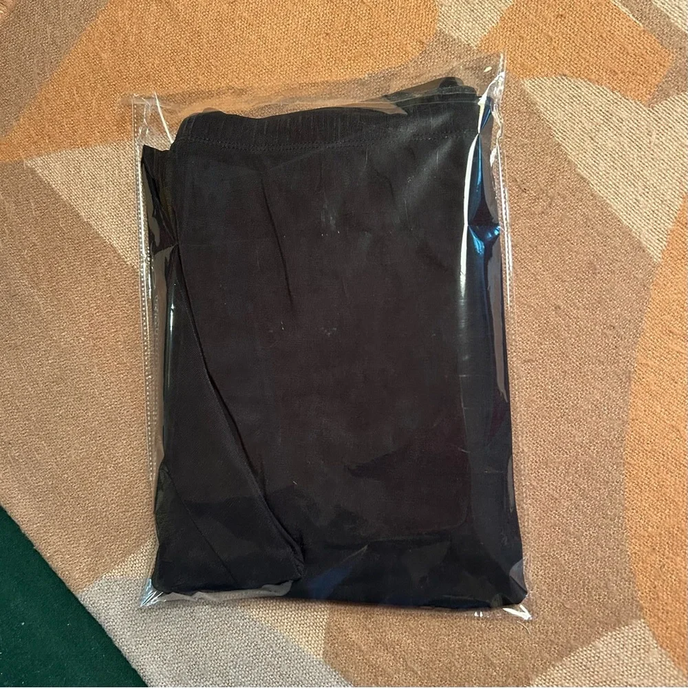 Black Chico’s Private Edition capri pants, M / Chico - Picture 8 of 9